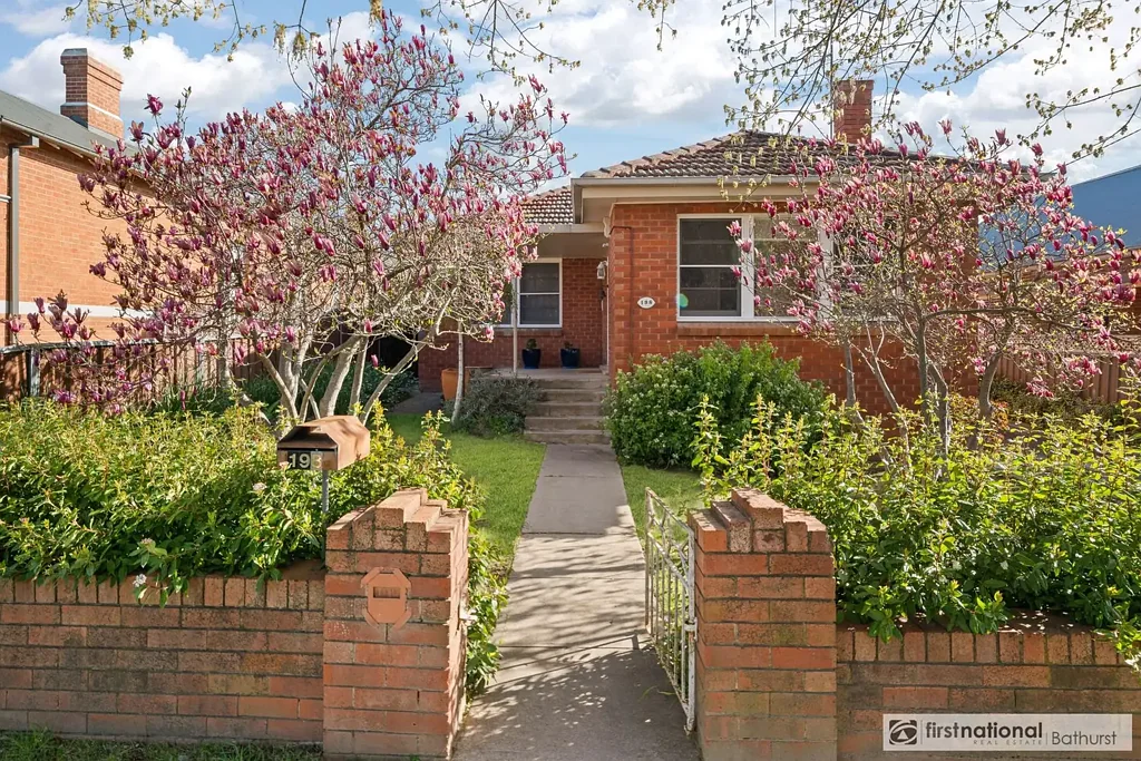 198 Rocket Street, Bathurst, NSW 2795