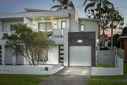 5 Adrian Place, Greystanes