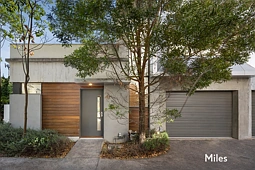 9/46 Station Road, Rosanna