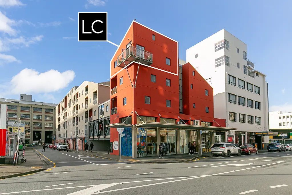 Te Aro 1 Bedroom Top Spot, Top Floor! | BEO $525,000