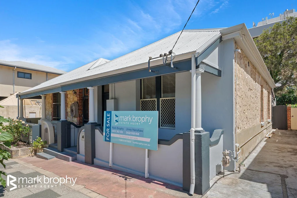 4 Little Howard Street, Fremantle, WA 6160