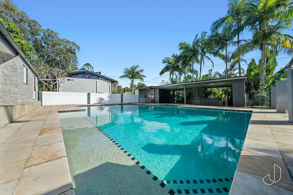 Currumbin Waters 5房  Private Resort-Style Waterfront Estate