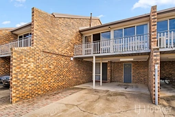 6/7 Ford Street, Queanbeyan East
