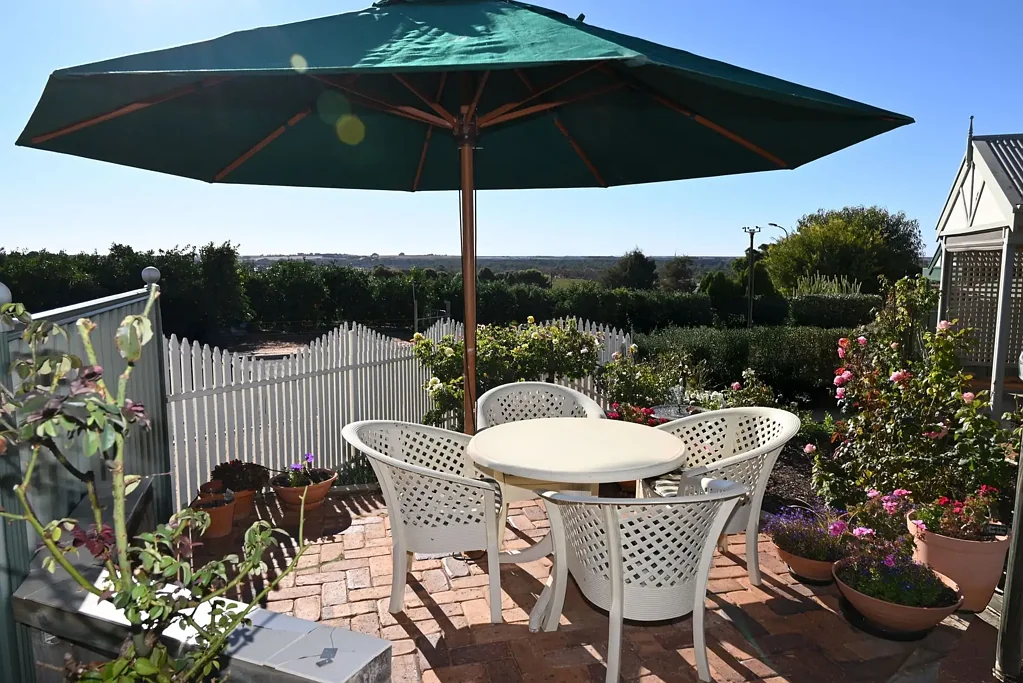 Waikerie 3침실 Premium Townhouse Living in Waikerie’s Most Prestigious Street