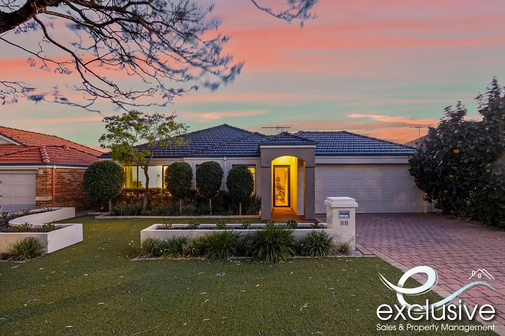 88 Kitchener Road, Alfred Cove, WA 6154