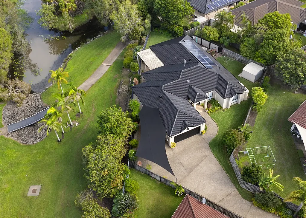 Robina 5Kwarto A Unique Hidden Gem with Rare Direct Park Access - Cherished by One Family Since the Day It Was Built