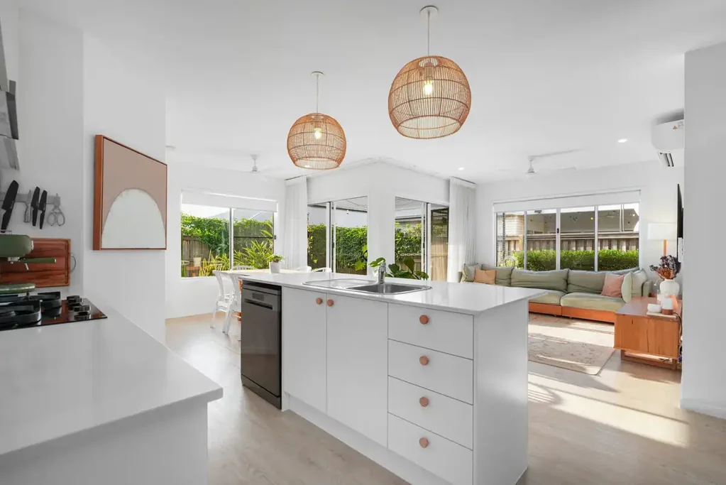 Palmview 4房  Coastal Family Haven in Booming Harmony