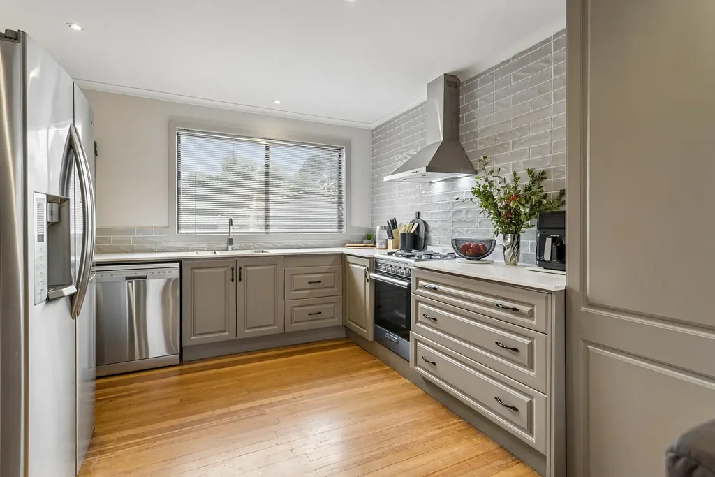 Capel Sound 3Zimmer Coastal Family Living in a Prime Position With Brand New Kitchen