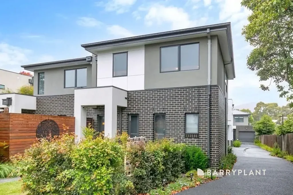 Boronia 2Zimmer Walk to train, shops etc...