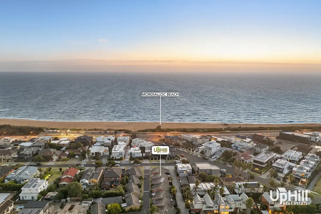 Mordialloc 2ਬੈੱਡਰੂਮ Just Steps From the Beach - LOCATION, LOCATION !!!!!
