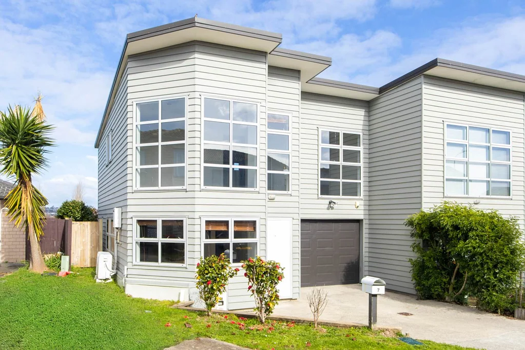 7 Bushpark Place, Flat Bush, Manukau City, Auckland