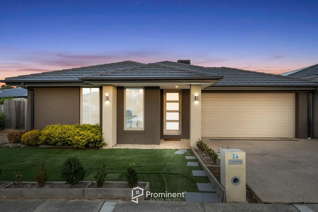 34 Athletic Circuit, Clyde, VIC 3978