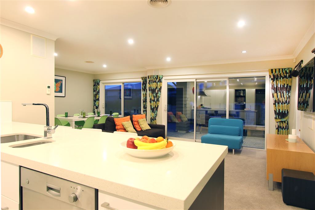 14 Paparoa Crescent, Aotea, Porirua, 4 ਕਮਰੇ, 0 ਬਾਥਰੂਮ