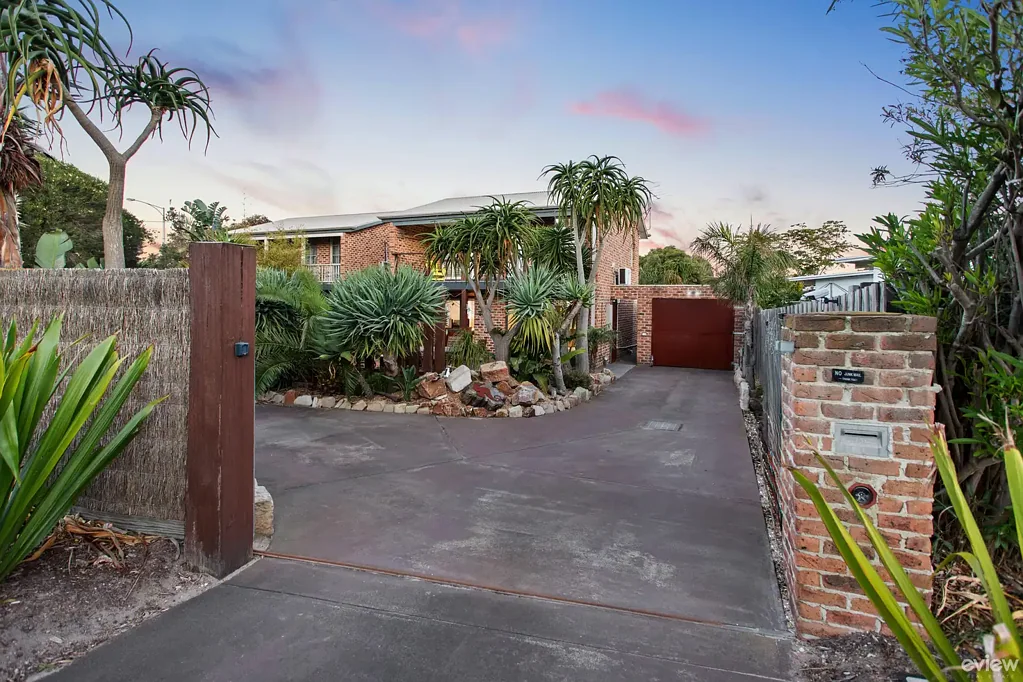 2/3 Gould Street, Frankston, VIC 3199