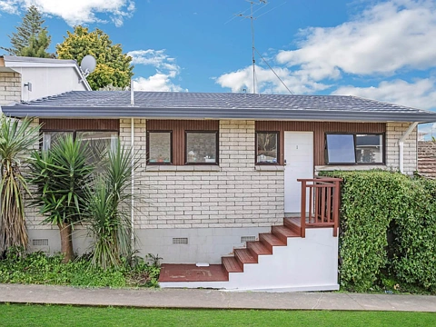 Pakuranga Heights 2房  Charming & Affordable Two-Bedroom Unit
