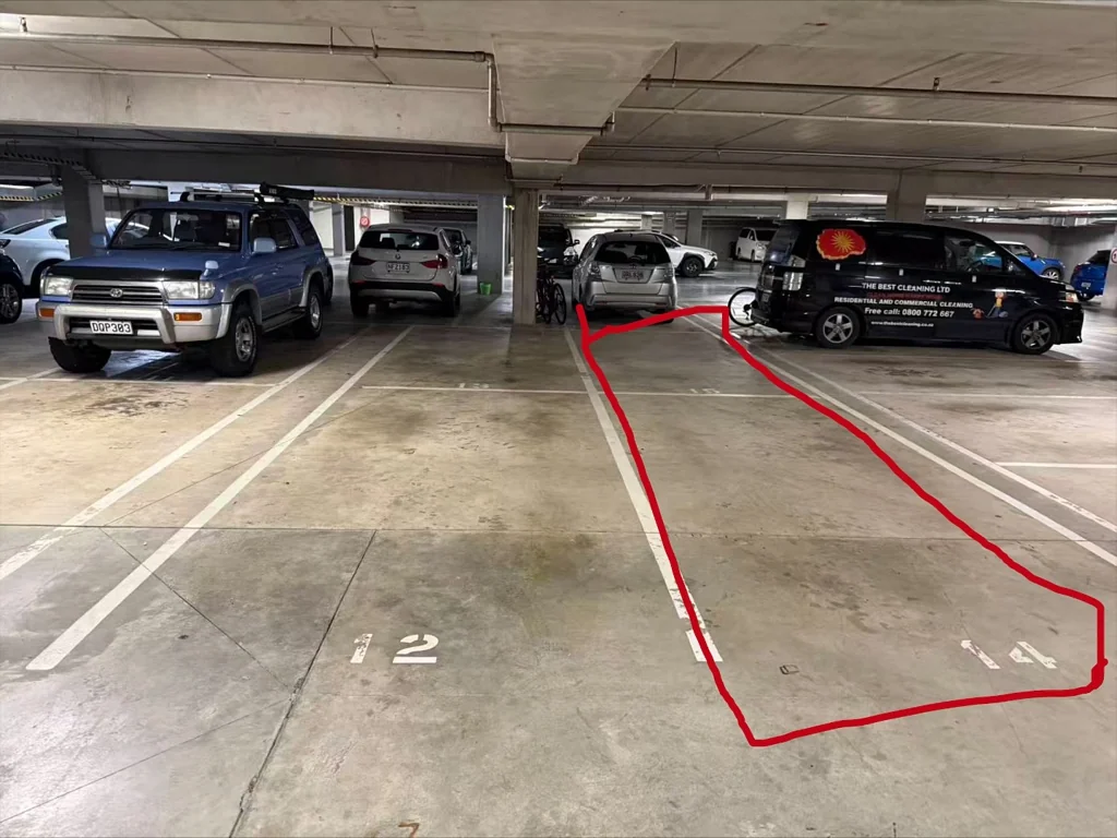 Tandem parking at Dockside Lane