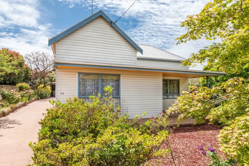 38 Milton Street, Hamilton, VIC 3300
