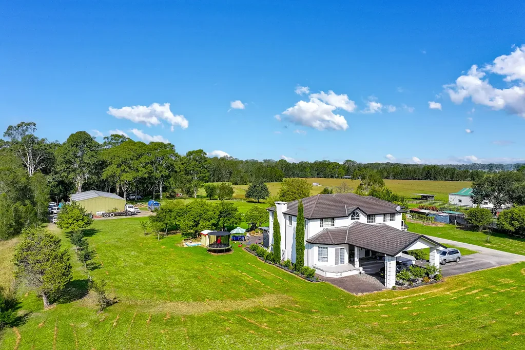 Bringelly 5ห้องนอน Premium 4.77-Acre* Opportunity | Large Family Home + Teen Retreat | Mixed Use Zo