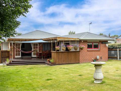 Parkside 3房  Charming Family Home