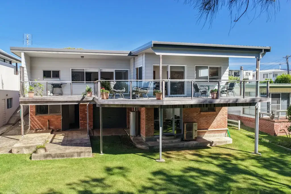 Bawley Point 3Phòng ngủ North-Facing Coastal Classic with Ocean Views & Direct Beach Access