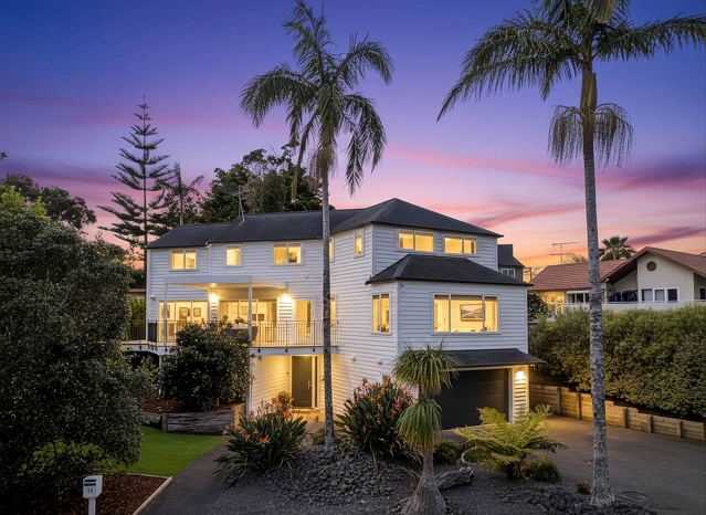 13 Emerald Way, Albany, North Shore City