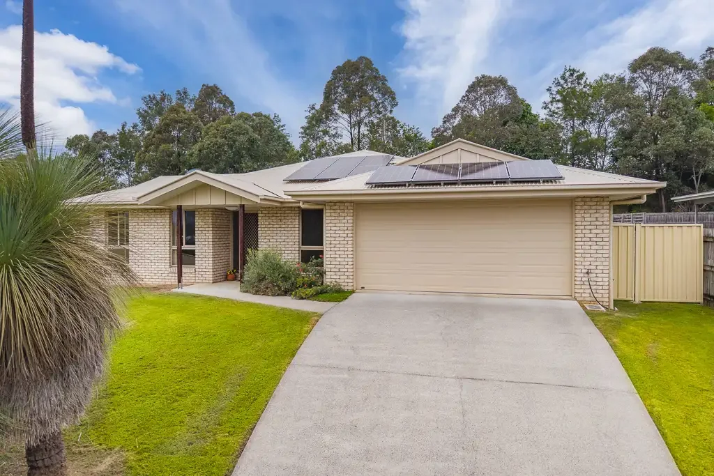 Woolmar 4Moenga Ideal Family Living in Hedley Park Estate!