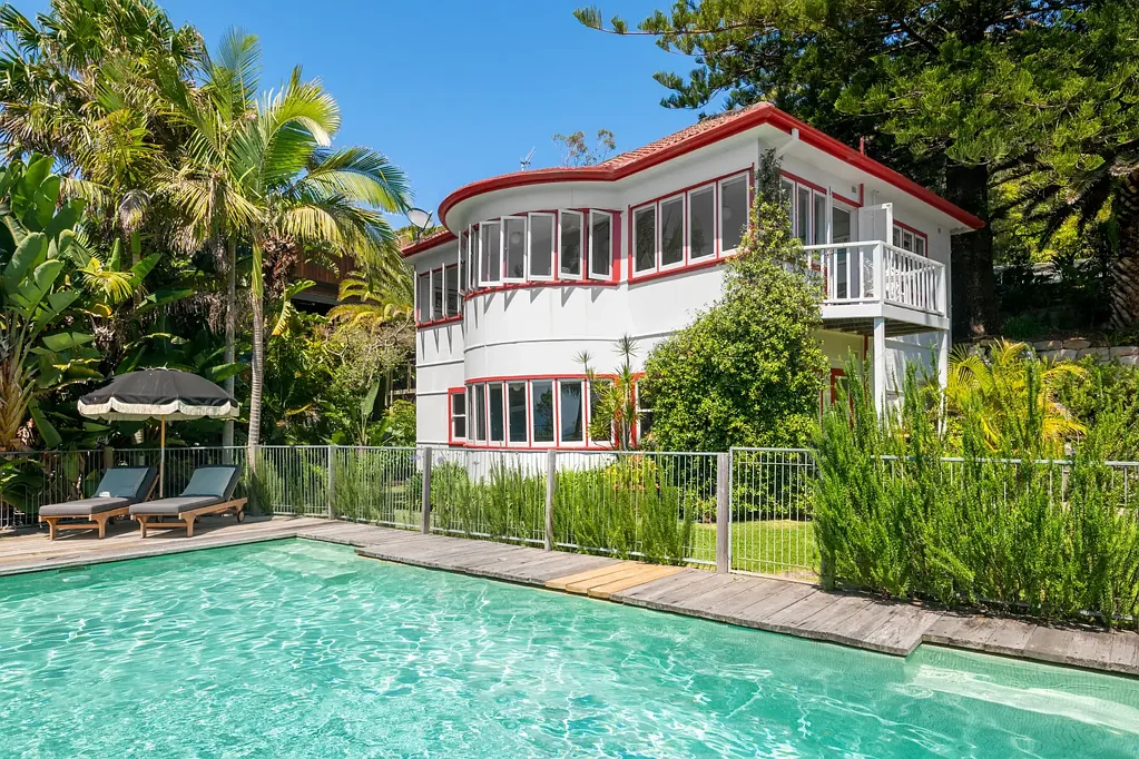 Whale Beach 3 Slaapkamer Coral Tree Cottage | Timeless Whale Beach Character