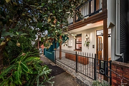22 Corlette Street, Cooks Hill