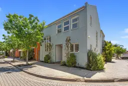 10 Reunion Lane, Mawson Lakes