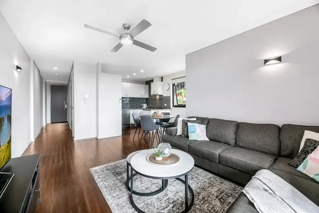 Modern one-bedroom apartment with breathtaking views