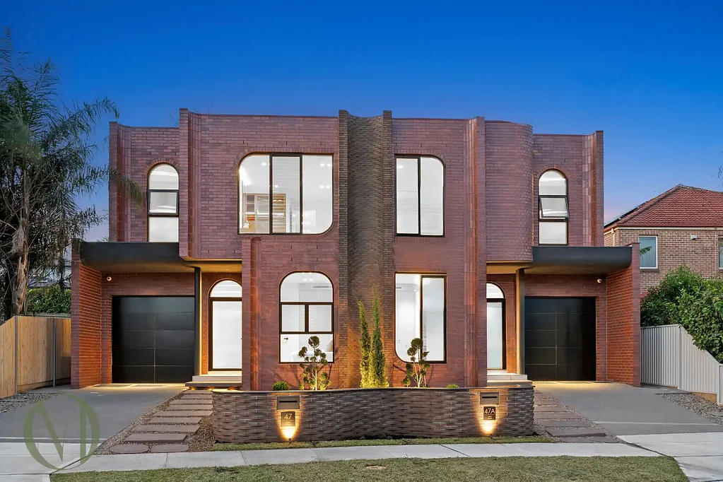 Rydalmere 5ਬੈੱਡਰੂਮ Luxury Redefined: Moroccan Elegance, Manhattan Edge