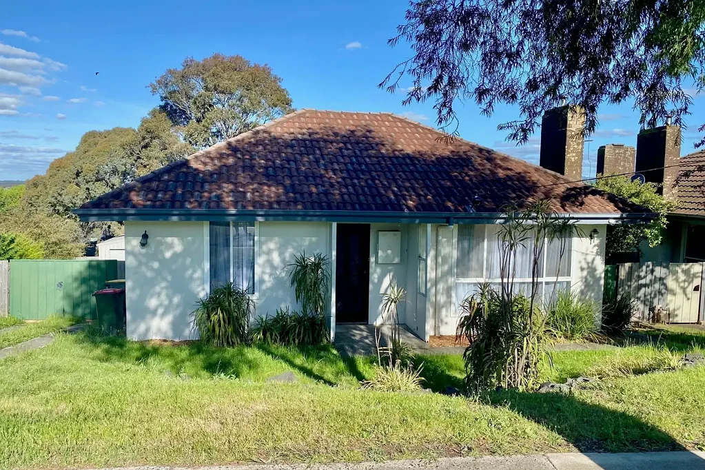 12 Stephenson Street, Morwell, VIC 3840