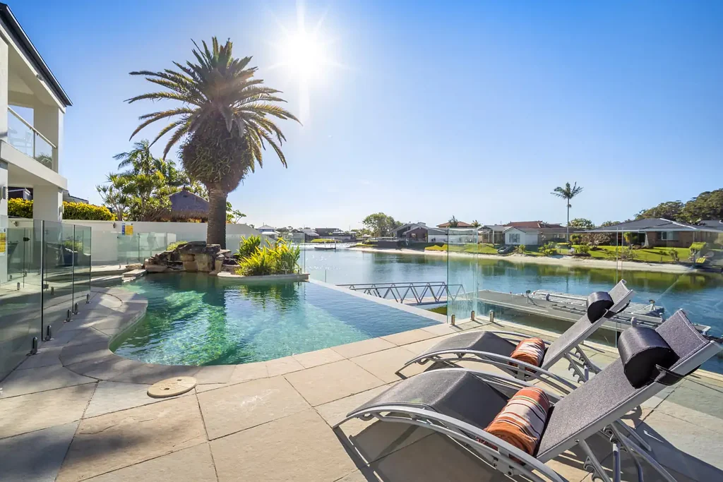 Tweed Heads 5 Bedroom North-Facing Waterfront Luxury on the Border of Coolangatta / Tweed Heads