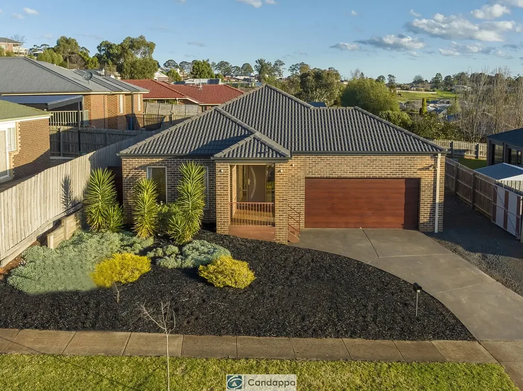 63 Cook Street, Drouin, VIC 3818