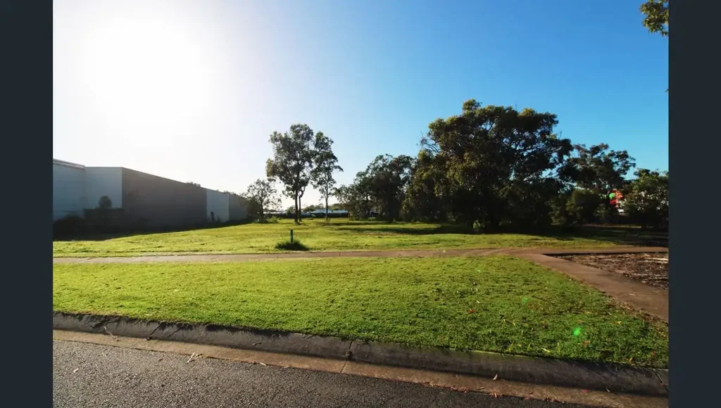 Urangan 📍 Development Opportunity – 1 Southern Cross Circuit, Urangan (Hervey Bay Airport Business Park)