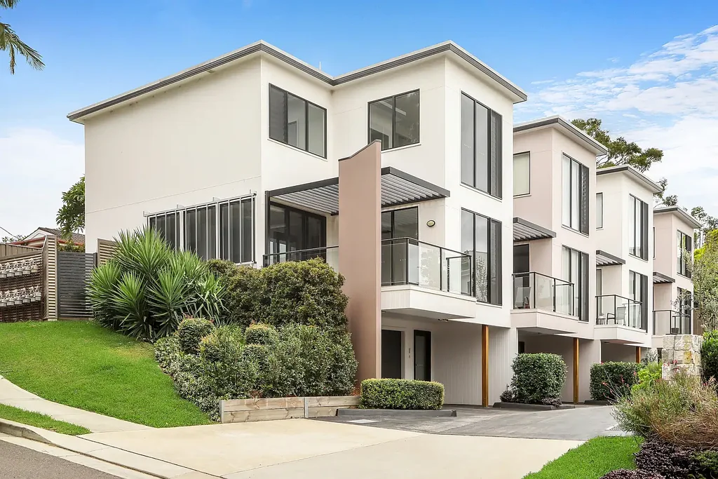 Stylish Townhome & Exceptional Location