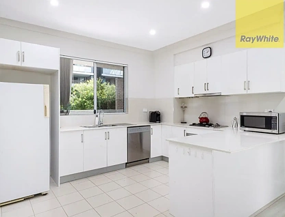 1/2 St Andrews Street, Dundas, NSW 2117, 3 침실, 2 욕실, Unit