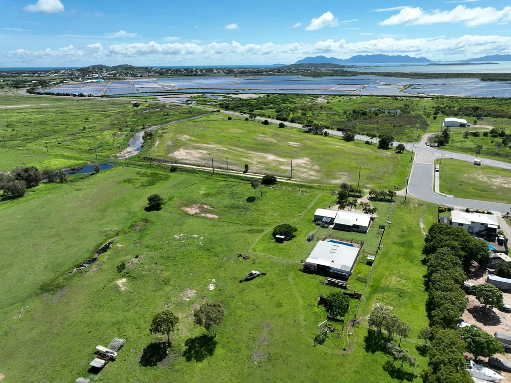 Bowen BRUCE HIGHWAY FRONTAGE