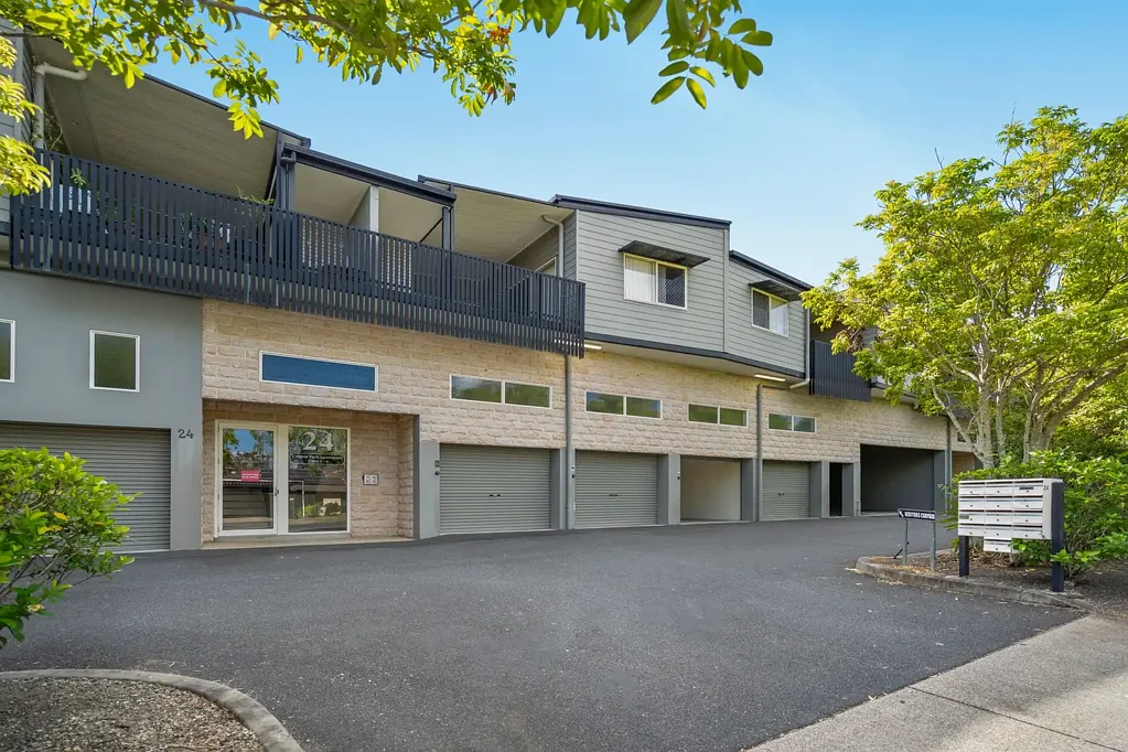 MODERN APARTMENT IN A CONVENIENT LOCATION