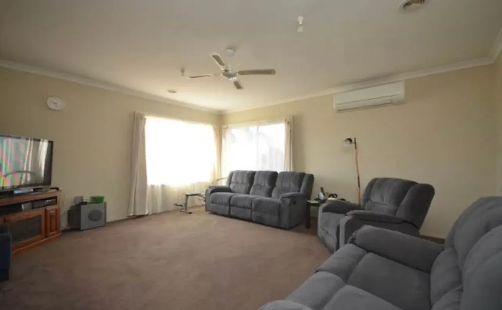 Lucknow 5 Bedroom Spacious living with room to grow or investors delight
