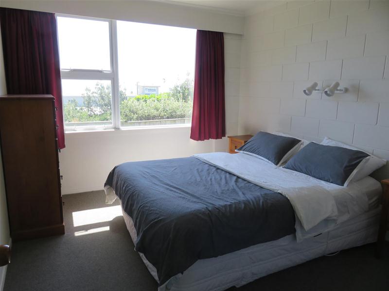 1/2 Beach Street, Fitzroy, New Plymouth, 2 Kuwarto, 2 Banyo