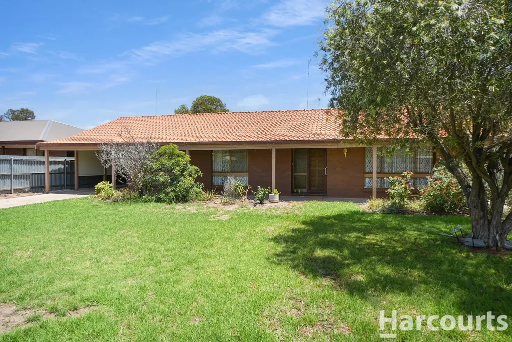Warracknabeal 3ਬੈੱਡਰੂਮ Classic Home on a Generous Block