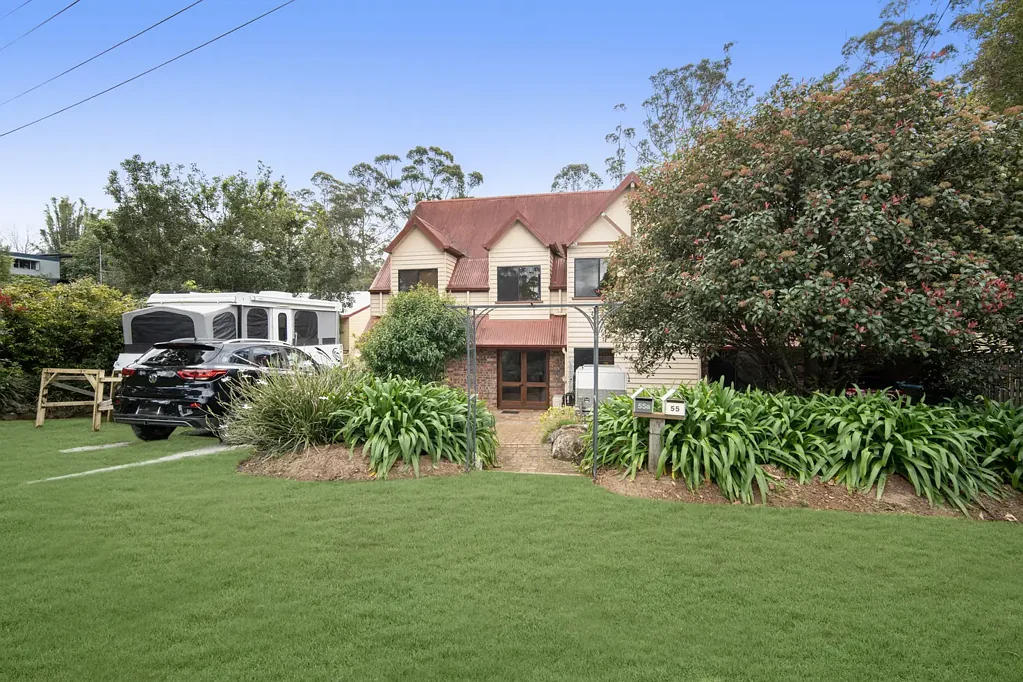 Private 2 Bedroom Flat in a Tranquil Hinterland Setting