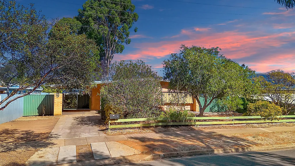 15 Manya Avenue, Brahma Lodge, SA 5109