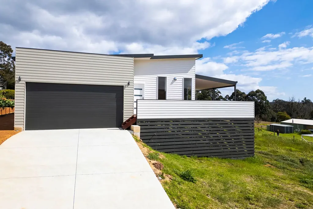 Nannup 5房  Panoramic Views & Dual Living - Just 30 Minutes from Busselton Airport!