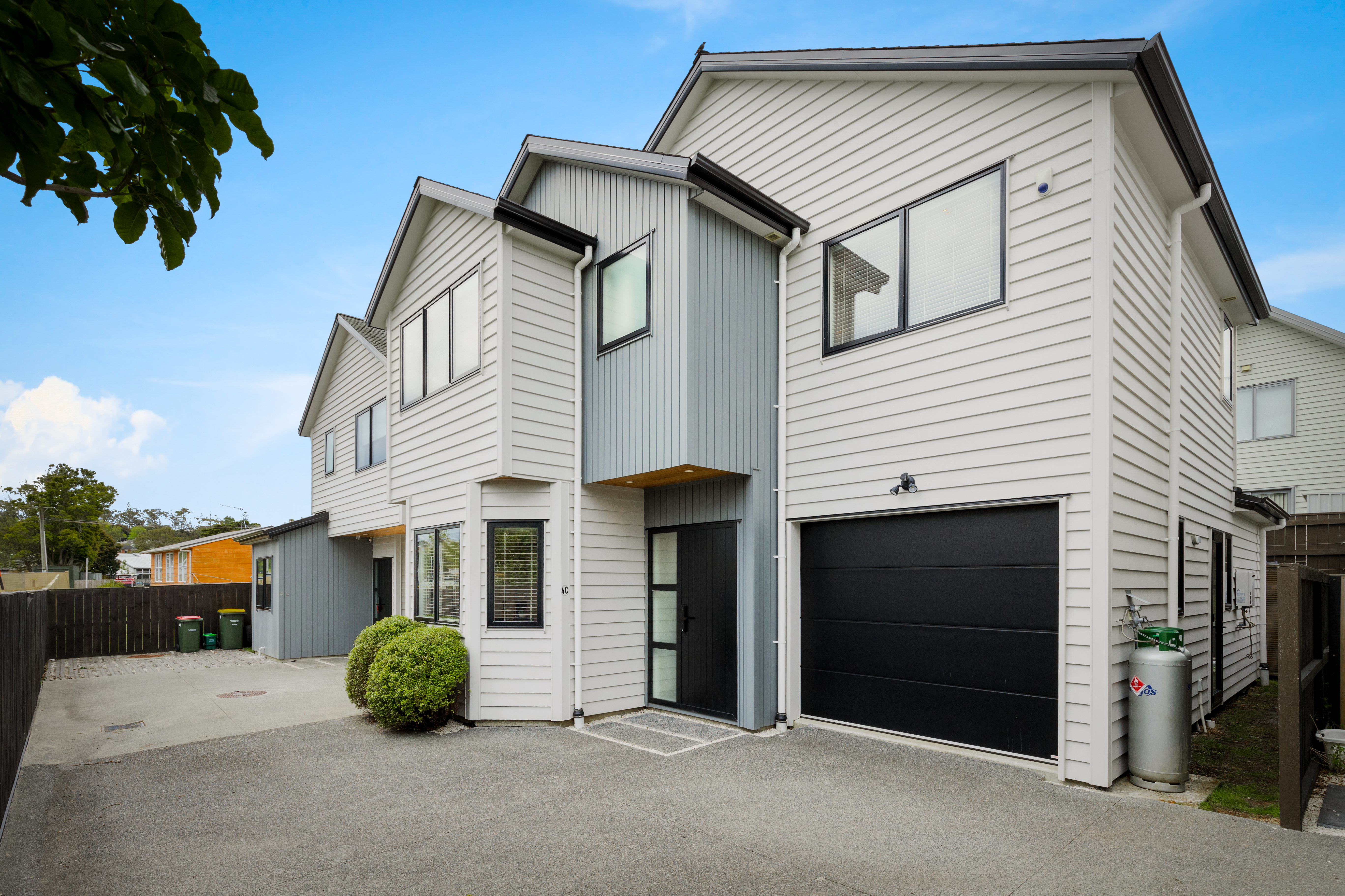 Residential  Mixed Housing Urban Zone