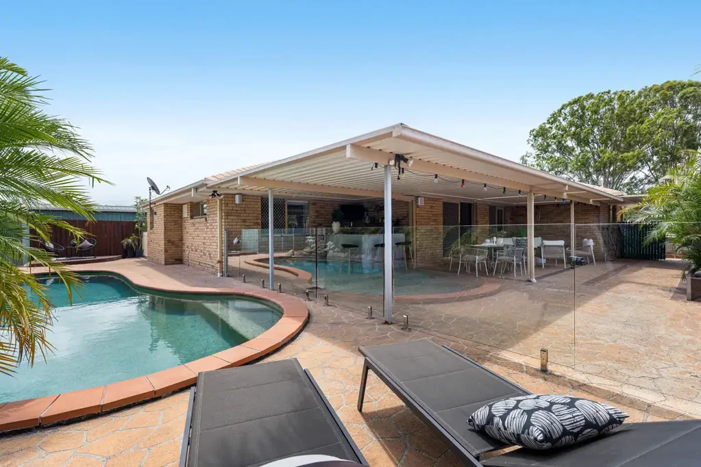 73 Collingwood Road, Birkdale, QLD 4159