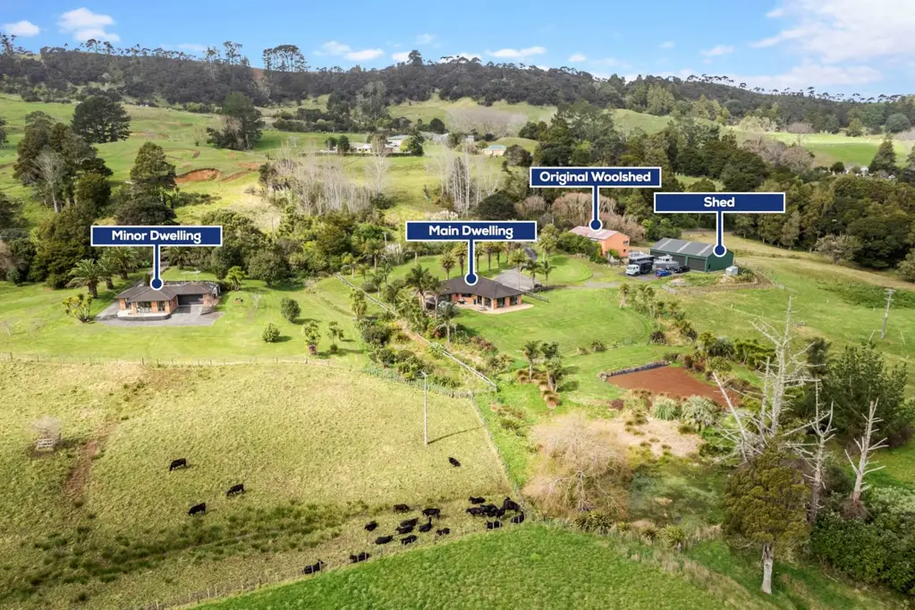 Helensville 4Habitaciones Home, Minor, Sheds and over 19 Acres.