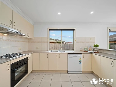 4 Otway Place, Roxburgh Park, VIC 3064, 4房, 2浴, House