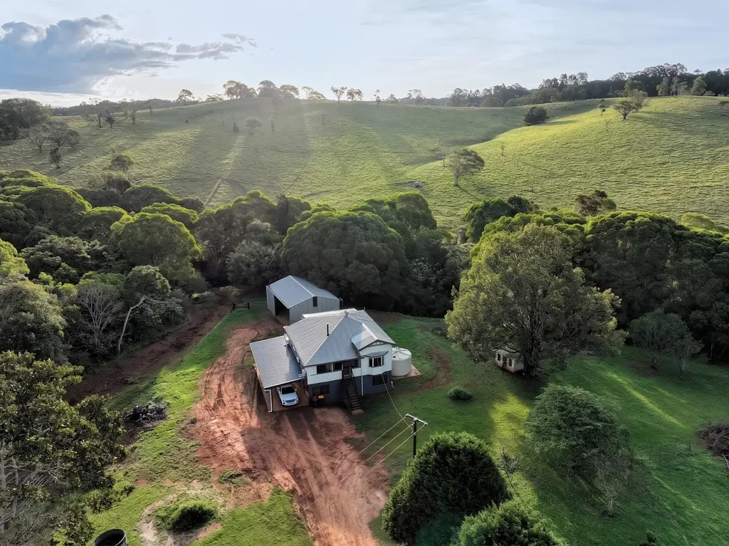 Lake Eacham 3غرفة نوم 72 Acres - Tablelands Ultimate Lifestyle, Privacy & Creek Frontage